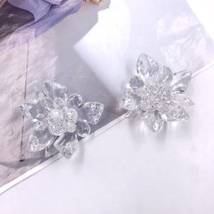 Venta Caliente <span class=keywords><strong>2021</strong></span>: Hebilla Decorativa de Acrílico Hecha a Mano con Diseño de Flor de Cenicienta para Zapatos de Niña, Venta Directa de Fábrica - Product Image 3