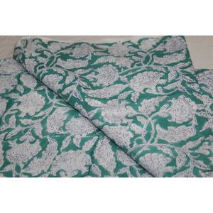 Tela Ligera Hecha a Mano con Estampado Sanganeri para Ropa, Edredones, Bufandas, Vestidos, Cortinas y Materiales de Tapicería - Product Image 2