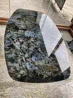 Dalles de pierre de granit bleu de Madagascar, labradorite lémurienne, irisées bleuâtres, décoration intérieure de luxe, dessus de table, carrelage