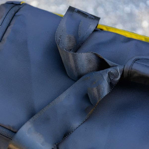 Bolsa de lona de mano atlética roja duradera de primera calidad, bolsa de zapatos de 16 pulgadas para deportes de viaje, gimnasio, escapadas de fin de semana - Product Image 6