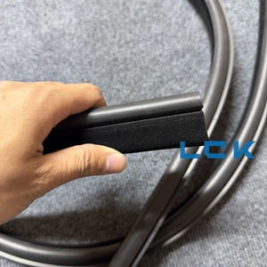Tiras de Sellado para la Parte Delantera y Trasera de la Nueva Range Rover <span class=keywords><strong>Evoque</strong></span> LR128754 LR117757 - Product Image 6