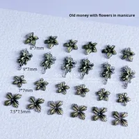 Super Fairy-Like Gradient Five-Petal Flower 3D Resin Black Gold Old Money Style Nail Art Decorations Wearable Nails Handmade DIY