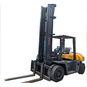 Chariot élévateur TCM 7 T d'occasion, moteur diesel à mât à 2 étages de 7 tonnes, faible durée, hauteur de levage de 6000mm, bien entretenu, prêt à fonctionner - Product Image 1