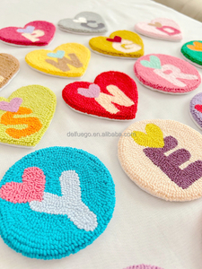 Idée cadeau Saint Valentin Cadeaux de mariage pour invités Dessous de verre à l'aiguille à la main Tapis à tasses en forme de cœur pour la décoration de la maison et de la cuisine - Product Image 6