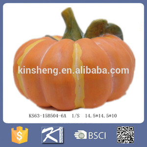 Espantapájaros de cerámica y calabaza, en venta - Product Image 3