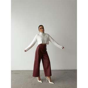 กางเกงหนังสีแดงเบอร์กันดีสำหรับผู้หญิง มีกระเป๋าด้านหน้า ระบายอากาศได้ดี สไตล์ลำลอง ทรงคาร์โก้ ขากว้าง เอวกลาง - Product Image 3