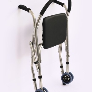 รถช่วยเดินแบบพับได้ Rising Walking Aid 02 ขนาดเดียว สำหรับผู้สูงอายุ - Product Image 2
