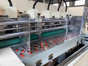 Carton ondulé <span class=keywords><strong>sliter</strong></span> et machine de coupe 2000mm chargeur automatique - Product Image 4