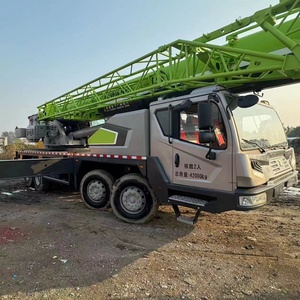 Grue sur camion Zoomlion 50 tonnes ZTC500V d'occasion en bon état - Product Image 1