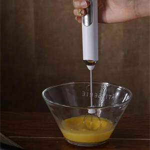 Espumador de leche eléctrico portátil – Espumador de café de 3 velocidades, batidor de huevos, mezclador de leche – Recargable por USB, diseño minimalista – para L - Product Image 1