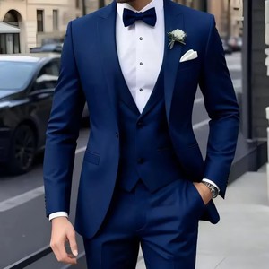<span class=keywords><strong>Costume</strong></span> trois pièces ajusté pour <span class=keywords><strong>homme</strong></span> avec revers en pointe, tenue de soirée légère et formelle, en tissu polyester - Product Image 3