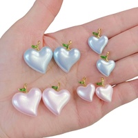 Js1870 Sierlijke Kleine Chique Pret Fruit Collectie 18K Vergulde Witte Faux Parel Liefde Hart Charme Hanger Voor Sieraden Maken