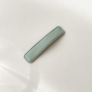 دبوس شعر شتوي كلاسيكي من الجلد الصناعي ، مشبك شعر أنيق ، غطاء رأس للفتيات ، إكسسوارات شعر من سبيكة الحلي - Product Image 4