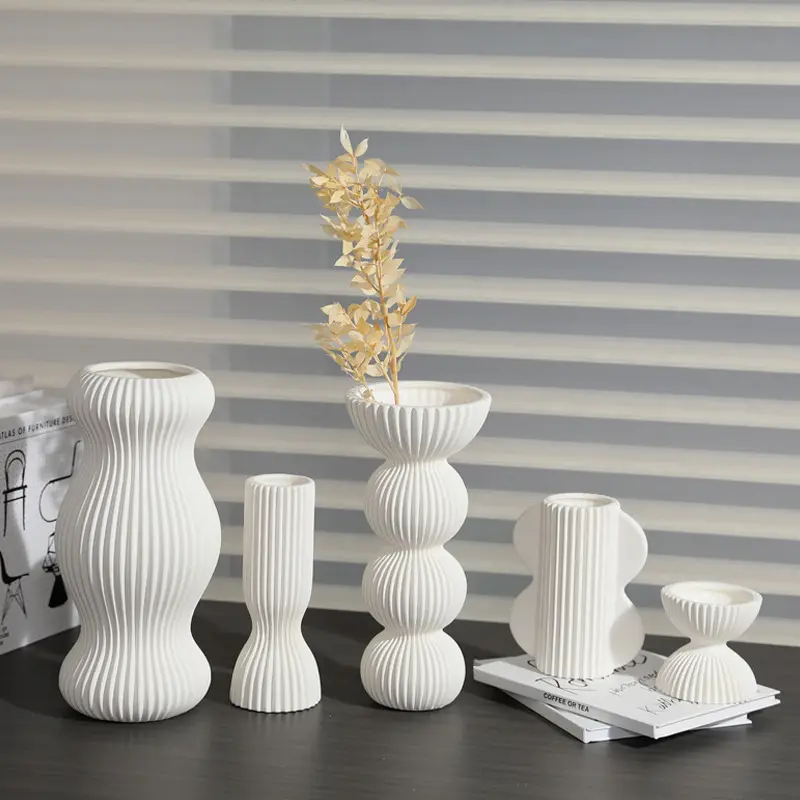 2023 New Ribbed Geometric Sublimation While Ceramic Vases Modern Flower Ceramic Planters & Vase