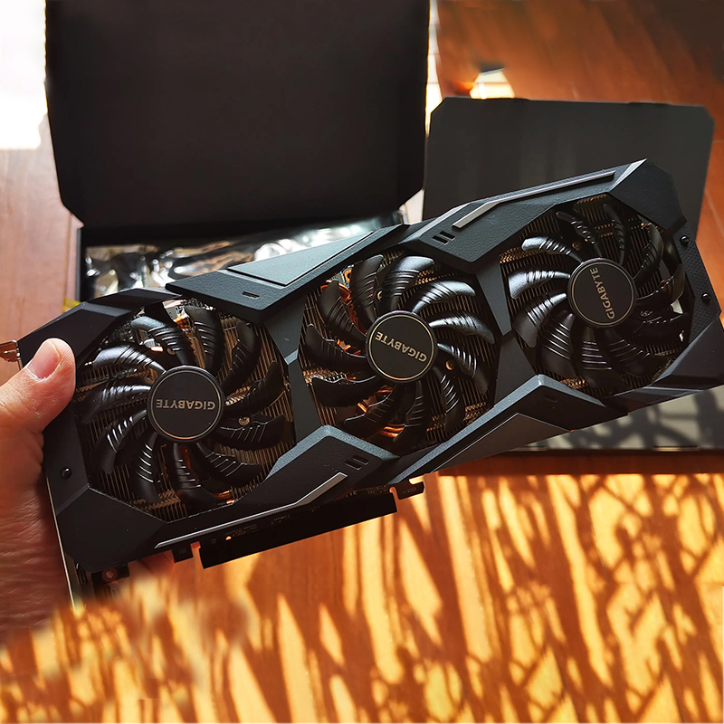 グラフィックボード・グラボ・ビデオカード AORUS Radeon RX 5700 XT 8G AORUS Radeon™ RX 5700 XT 8G (rev. 1.0) 主な特徴 | グラフィック
