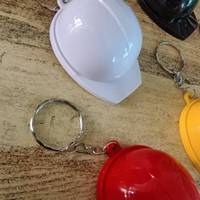 Portachiavi Personalizzati con Logo, Multifunzione a Forma di Casco di Sicurezza, Apribottiglie, Portachiavi in Acrilico, Anelli Portachiavi a Forma di Casco, Vendita all'Ingrosso