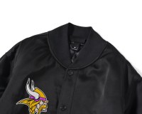 Veste coupe-vent unisexe noire imperméable personnalisée avec boutons-pression, respirante, décontractée et tendance, pour les marchés UE et USA, commande en gros