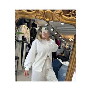 Sweat-shirt surdimensionné pour femme, orné de pompons, doublé en polaire, respirant, 340 grammes - Product Image 1