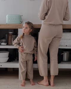 Conjunto de 2 piezas de Jersey <span class=keywords><strong>y</strong></span> <span class=keywords><strong>Sudadera</strong></span> de cuello alto para mujer, conjunto de ropa a juego para madre e hija, venta al por mayor - Product Image 1