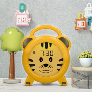 Reloj Despertador Educativo Digital <span class=keywords><strong>Alecto</strong></span> BC100TIGER, Entrenador de Sueño para Niños, Aprende a Dormir y Despertar, LED Amarillo, Clase de Eficiencia Energética - Product Image 3