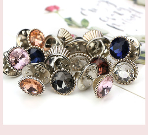 Bán buôn mới của nhà sản xuất trong suốt Acrylic kim loại kết hợp nút tại chỗ Rhinestone chống chói miễn phí móng tay khóa lưới - Product Image 1