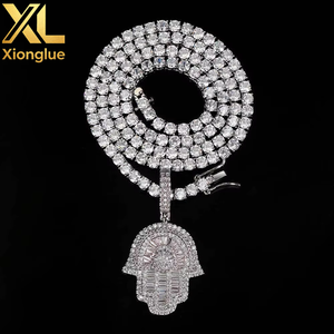 Collier pendentif personnalisé avec logo, plaqué or 18 carats, en cuivre, style hip-hop, serti de zircons cubiques 5A, nouvelle collection 2026, vente en gros - Product Image 5