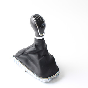 ฝาครอบหัวเกียร์รถยนต์ สำหรับ Buick Excelle GT XT Opel Astra 5 6 สปีด  วัสดุหนัง PU อะไหล่เปลี่ยนทดแทน - Product Image 1