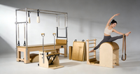Private Label Premium Pilates Reformer mit Eichenholzrahmen und leisen Rollen, Pilates Reformer-Bett für Fitness-Studios