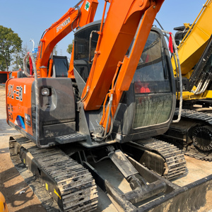 Matériel de construction multifonctionnel d'occasion Hitachi ZX60 ZX70, excavatrice de 6 tonnes avec lame de bulldozer pour serre. - Product Image 3