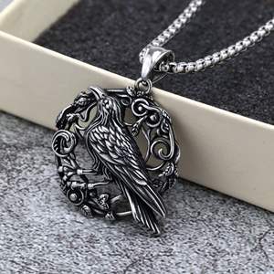 Colgante Retro Europeo Americano de Acero Inoxidable con Diseño de Pájaro, Amuleto para Collar de Uso Diario - Product Image 4