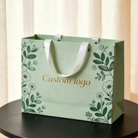 Sacs shopping en papier couché de luxe avec logo personnalisé, poignées en corde de coton, emballage cadeau pour vêtements, chaussures, sacs événementiels recyclables pour la vente au détail