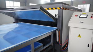 ماكينة تصفيح الزجاج الاحترافية لإضاءة LED متعددة الطبقات تصنيع محرك PLC علبة التروس الأساسية - Product Image 4