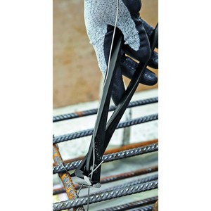 KNIPEX 99 10 300 Pince robuste pour métallistes et ouvriers du ciment, à forte force de coupe, noire 300 mm - Product Image 2