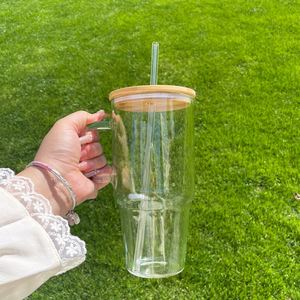 Gobelet de voyage isotherme en verre borosilicate double paroi, transparent givré, style américain, avec logo personnalisé, 32oz/40oz, pour sublimation, avec bâtonnets en bambou - Product Image 2