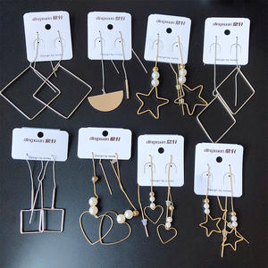 <span class=keywords><strong>Pas</strong></span> <span class=keywords><strong>cher</strong></span> cristal boucle d'oreille lot douzaine mélange mode boucle d'oreille chaude <span class=keywords><strong>à</strong></span> la mode bijoux bisutérus longue gland mode bizuteria boucle d'oreille - Product Image 1