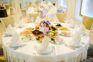 Blanc <span class=keywords><strong>Serviette</strong></span> <span class=keywords><strong>de</strong></span> <span class=keywords><strong>Table</strong></span> pour Des Banquets, des Restaurants <span class=keywords><strong>De</strong></span> Qualité Commerciale 100% des Serviettes <span class=keywords><strong>en</strong></span> <span class=keywords><strong>coton</strong></span> Doux Au Toucher - Product Image 4