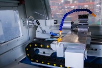 XH7121 perceuse CNC 3 4 5 axes perceuse opération facile petite fraiseuse et perceuse CNC