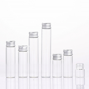 Tube à essai en verre avec couvercle à vis Emballage d'eau minérale et de jus avec bouchons en aluminium argenté Taille personnalisée avec couvercles noirs - Product Image 3