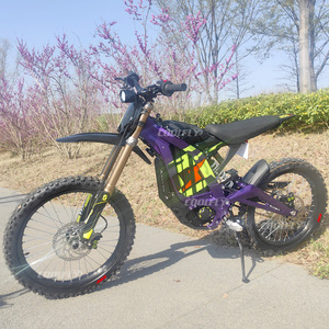Moto tout-terrain haute performance 72V 10000W avec moteur central, design noir Surron, modèle Surron Ultimate vérifié - Product Image 2