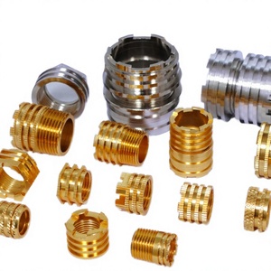 Inserts moulés en laiton sur mesure de haute qualité à trois fentes, filetage en pouces norme ISO, pour usage industriel lourd, OEM Gujarat personnalisé - Product Image 2