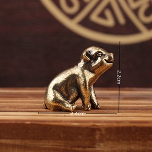 古董小猪黄铜装饰品复古十二生肖猪古代铜装饰工艺品办公桌摆件 - Product Image 2