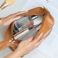 Sac de voyage en cuir pour femmes, grande capacité, double compartiment, fermeture éclair, pour outils de maquillage, sac de toilette en PU à poignée.