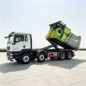 รถบรรทุก SINOTRUK SITRAK 8x4 แบบ Skip Loader พร้อมระบบ Hook Lift สำหรับบรรทุกขยะ  มีตู้คอนเทนเนอร์สำหรับขยะหลายขนาดให้เลือก - Product Image 5
