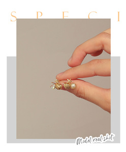 2024 Trendy Unisex Brass 14K Gold Plated Bohemian Sea Star Design <b>Stud</b> Earrings Imitation Pearl Fashion Gift Wholesale - Product Image 2