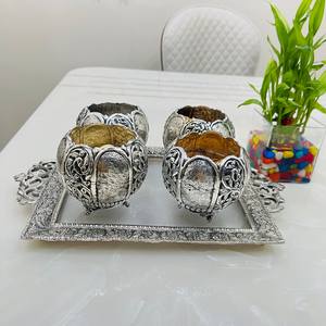 Juego de Tazones para Aperitivos de Aluminio Plateado Moderno con Tarro para Frutos Secos de 150 ml y Bandeja, Diseño Flexible para Regalos - Product Image 4