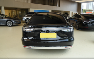 STELATO S9, Auto de Rango Extendido, 260 km Eléctrico, 1275 km Híbrido, Sedán Confortable - Product Image 5