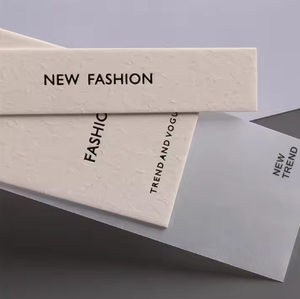 Étiquettes suspendues personnalisées en carton écologique pour dropshipping, étiquettes de prix de luxe pour vêtements avec logo, étiquettes de marque en papier recyclé - Product Image 2