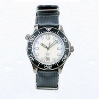 Montre-bracelet en titane pour homme, personnalisée, mouvement automatique japonais NH35, plongeur, marque, avec verre saphir, montres mécaniques 007