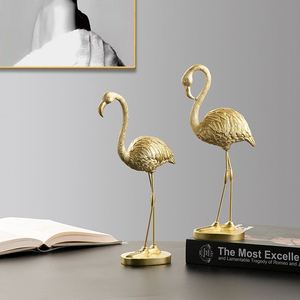 Nouvel accessoire de bureau de luxe en résine dorée, design flamant rose et grue, série Forêt et Jungle, pour la décoration intérieure - Product Image 1