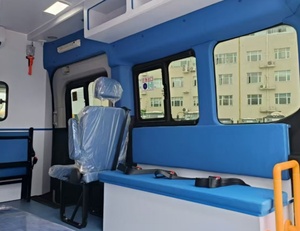 La Nueva Ambulancia Diésel JMC Está Equipada con Equipo de Emergencia y una Ambulancia Médica con una Longitud de 3-8 Metros - Product Image 4